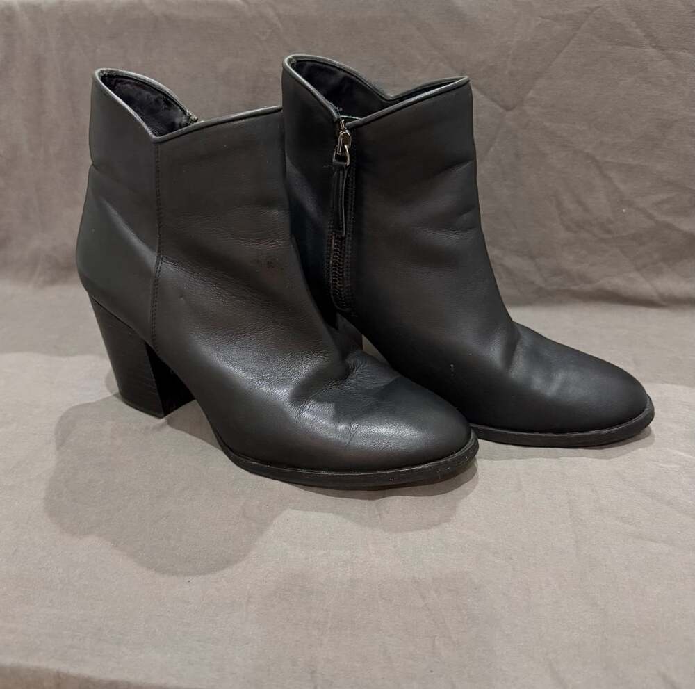 Thursday Boot Co. Uptown Bootie Size 9 Black Leather Ankle Boots